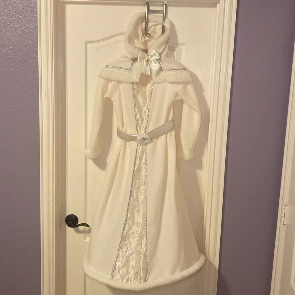 Snow Queen Cream and Silver Kids 2-Piece Costume Size Large 10-12 EUC